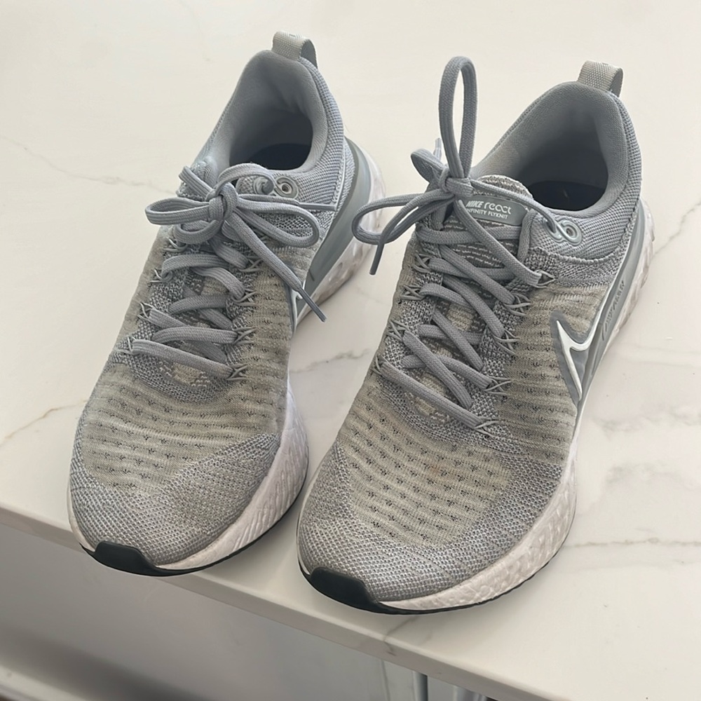 Nike react infinity flyknit size 8.5